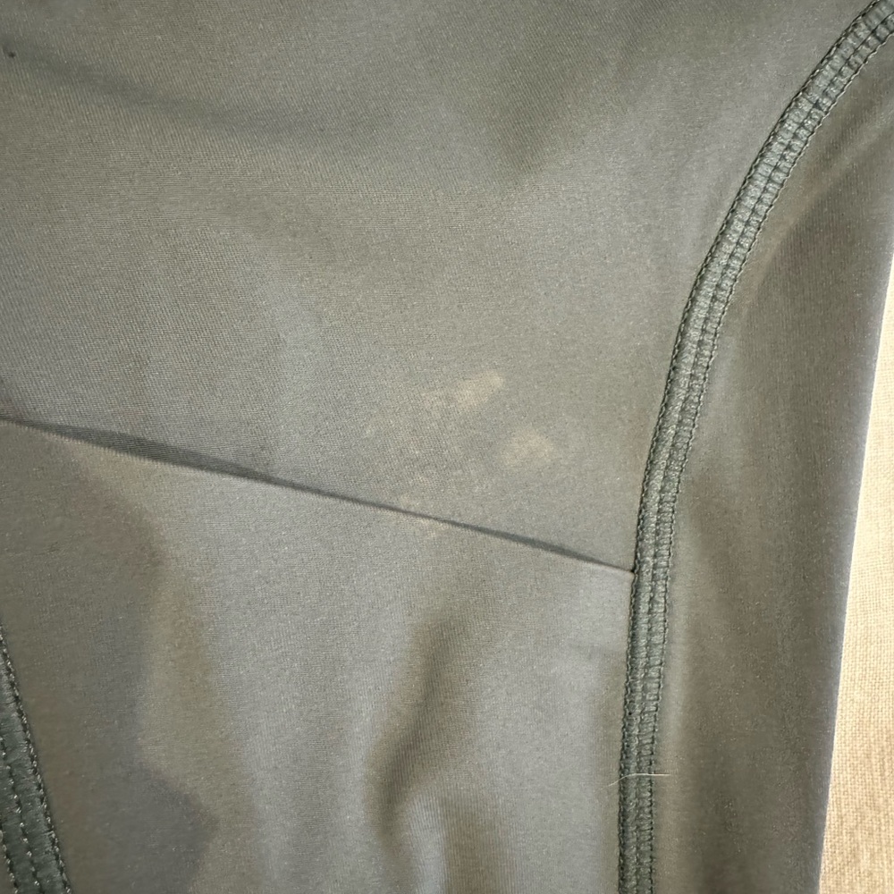 Vuori leggings in sage green with pockets sz sm